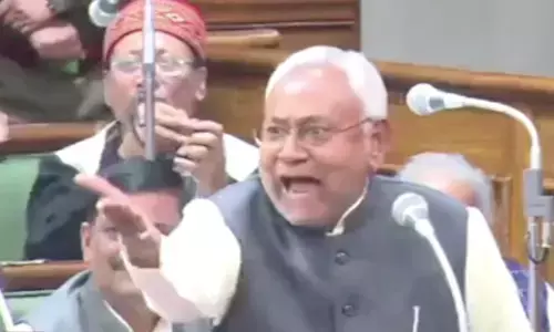 क्‍या हो गया…व‍िधानसभा में नीतीश कुमार ने खोया आपा, जहरीली शराब से मौतों पर सदन में जमकर हंगामा देखिए- VIDEO