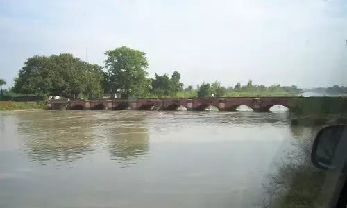 गाजियाबाद में छात्र की मकान मालिक ने हत्या कर शव के 4 टुकड़े कर गंगनहर में फेंका गाजियाबाद में छात्र की मकान मालिक ने हत्या कर शव के 4 टुकड़े कर गंगनहर में फेंका