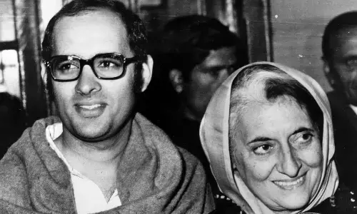 1980 में कांग्रेस की शानदार वापसी संजय गांधी ने कराई थी 1980 में कांग्रेस की शानदार वापसी संजय गांधी ने कराई थी