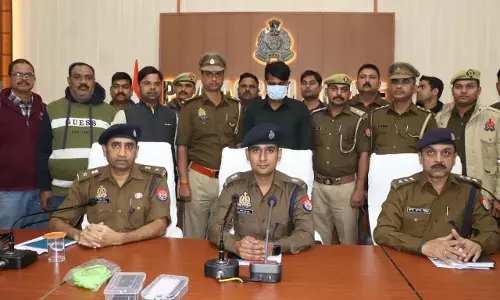 चंद घंटों में सकुशल बरामद कर अपहरण की घटना का खुलासा, पुलिस कमिश्नर प्रयागराज पल पल की लेते रहे अपडेट चंद घंटों में सकुशल बरामद कर अपहरण की घटना का खुलासा, पुलिस कमिश्नर प्रयागराज पल पल की लेते रहे अपडेट