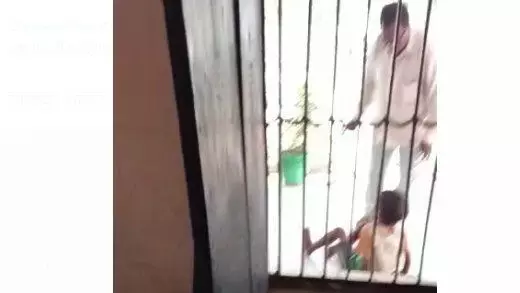 वाराणसी के प्राथमिक विद्यालय के कक्षा तीन के छात्र की बेहरमी से पिटाई का विडियो वायरल