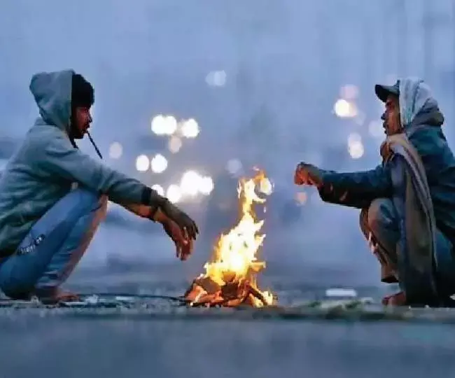 Weather Update: यूपी - बिहार से लेकर दिल्ली तक बढ़ी गलन, जानिए किन राज्यों में पड़ेगी शीतलहर