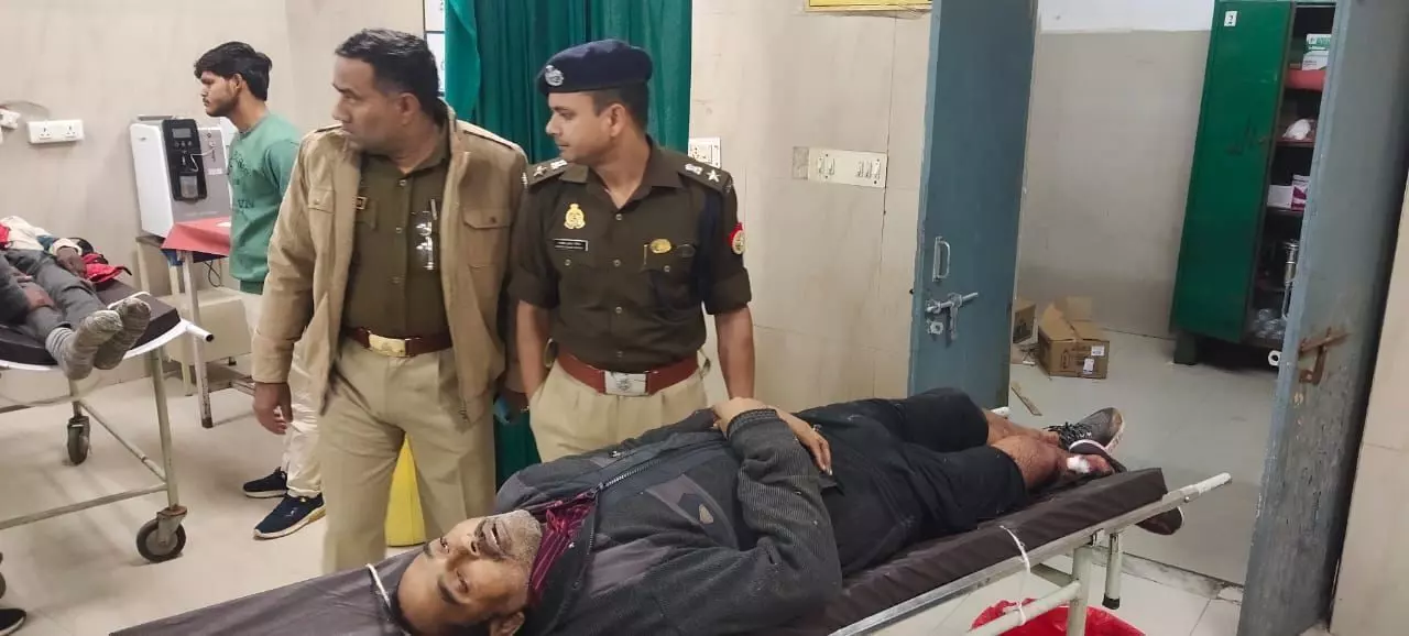 फर्रुखाबाद में पुलिस से इनामी बदमाश की मुठभेड़, घायल बदमाश की इलाज के दौरान मौत