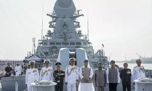 भारतीय नौसेना में शामिल हुआ INS मोरमुगाओ, रक्षा मंत्री राजनाथ सिंह ने बताई विध्वंसक युद्धपोत की खूबियां, आप भी जान लीजिए भारतीय नौसेना में शामिल हुआ INS मोरमुगाओ, रक्षा मंत्री राजनाथ सिंह ने बताई विध्वंसक युद्धपोत की खूबियां, आप भी जान लीजिए