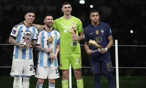 FIFA World Cup 2022 Awards: किसने जीता गोल्डन बूट, गोल्डन बॉल का खिताब, जानें- अवार्ड्स की पूरी लिस्ट, किसको क्या मिला FIFA World Cup 2022 Awards: किसने जीता गोल्डन बूट, गोल्डन बॉल का खिताब, जानें- अवार्ड्स की पूरी लिस्ट, किसको क्या मिला