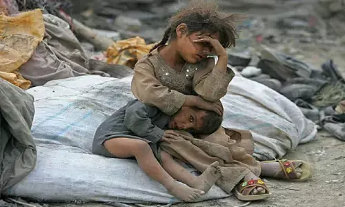 छुपाने तो दो यारो!