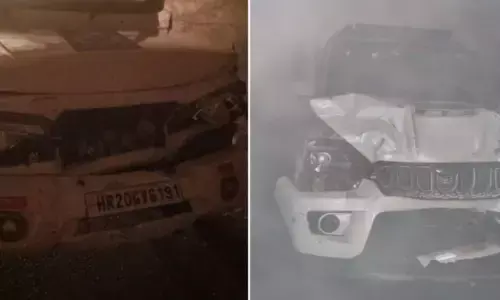 Haryana News: डिप्टी सीएम दुष्यंत चौटाला के काफिले की गाड़ी दुर्घटनाग्रस्त, घने कोहरे की वजह से हुई टक्कर