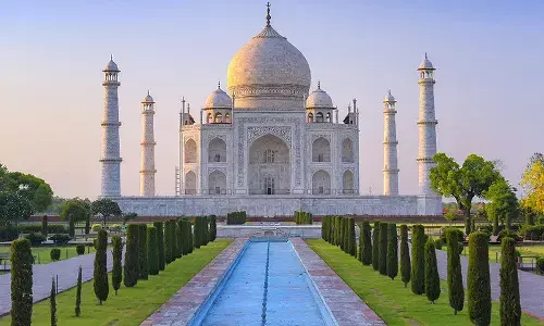 ताज महल की हो सकती है कुर्की! मिला नोटिस, जानें- क्या है पूरा मामला