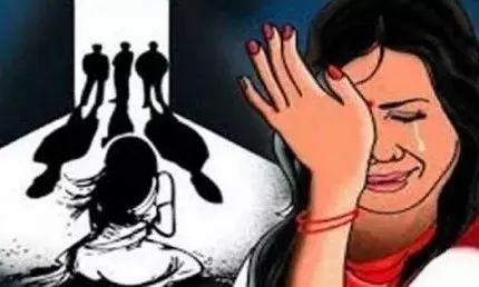 ससुर करता है बलात्कार,पति भी है शामिल.. थाने पहुंचकर बोली महिला ससुर करता है बलात्कार,पति भी है शामिल.. थाने पहुंचकर बोली महिला