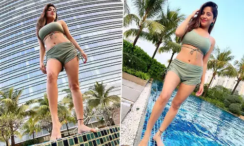 Kate Sharma Sexy Video: Kate Sharma ने हॉट बिकनी पहन स्विमिंग पूल में लगाई आग, एक्ट्रेस की हॉटनेस ने धड़काया यूजर्स का दिल Kate Sharma Sexy Video: Kate Sharma ने हॉट बिकनी पहन स्विमिंग पूल में लगाई आग, एक्ट्रेस की हॉटनेस ने धड़काया यूजर्स का दिल