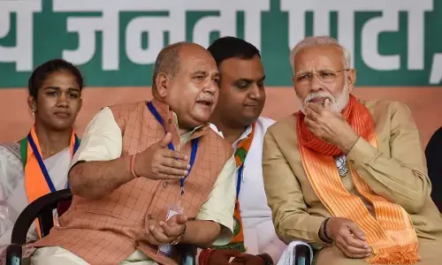 Ration Card: केंद्रीय कृषि मंत्री ने कर दिया ऐसा ऐलान, सुनकर खुशी से उछल पड़े राशन कार्ड धारक Ration Card: केंद्रीय कृषि मंत्री ने कर दिया ऐसा ऐलान, सुनकर खुशी से उछल पड़े राशन कार्ड धारक