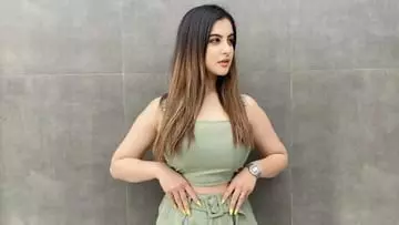टीवी एक्ट्रेस तुनिशा शर्मा ने की आत्महत्या, सेट पर ही लगा ली फांसी टीवी एक्ट्रेस तुनिशा शर्मा ने की आत्महत्या, सेट पर ही लगा ली फांसी