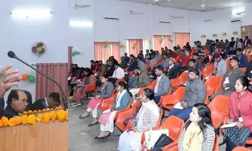 Lucknow news: मुख्य सचिव ने तकनीकी सहायकों से अपने कार्य एवं दायित्वों का निवर्हन पूर्ण निष्ठा एवं ईमानदारी के साथ करने का दिया गुरुमंत्र Lucknow news: मुख्य सचिव ने तकनीकी सहायकों से अपने कार्य एवं दायित्वों का निवर्हन पूर्ण निष्ठा एवं ईमानदारी के साथ करने का दिया गुरुमंत्र