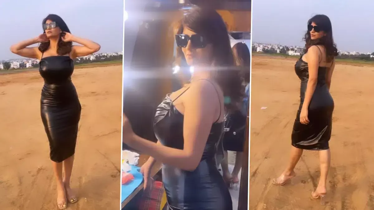 Anveshi Jain Sexy Video: Gandi Baat एक्ट्रेस Anveshi Jain ने बॉडीकॉन ड्रेस पहन फ्लांट किया सेक्सी फिगर, बोल्डनेस ने यूजर्स को बनाया लट्टू Anveshi Jain Sexy Video: Gandi Baat एक्ट्रेस Anveshi Jain ने बॉडीकॉन ड्रेस पहन फ्लांट किया सेक्सी फिगर, बोल्डनेस ने यूजर्स को बनाया लट्टू