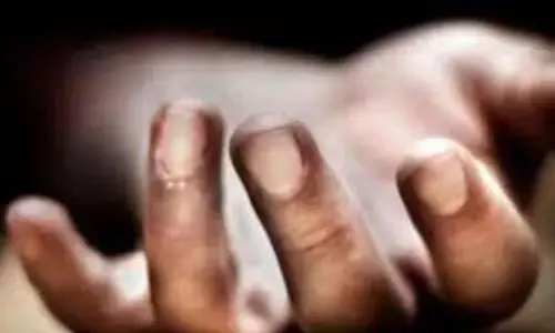 अयोध्या में धारदार हथियार से 14 वर्षीय किशोर की हत्या अयोध्या में धारदार हथियार से 14 वर्षीय किशोर की हत्या