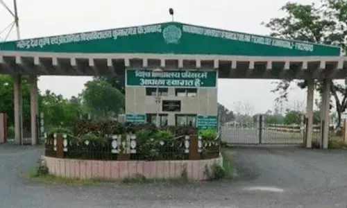 विश्वविद्यालय में हुई नियुक्तियों में अनियमितता  मामले में सांसद सहित कई विधायकों ने गवर्नर को भेजे शिकायती पत्र विश्वविद्यालय में हुई नियुक्तियों में अनियमितता  मामले में सांसद सहित कई विधायकों ने गवर्नर को भेजे शिकायती पत्र