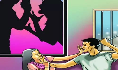 बच्चा न होने पर पति ने पत्नी के निजी अंगों पर किया ब्लेड से वार बच्चा न होने पर पति ने पत्नी के निजी अंगों पर किया ब्लेड से वार