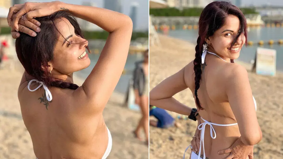 अभिनेत्री छवि मित्तल ने ब्रेस्ट कैंसर की सर्जरी के बाद अपने घाव दिखाए, वाइट बिकिनी में Photos हुई Viral