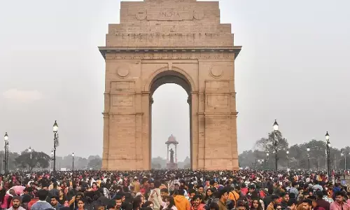 New year Traffic Advisory: नए साल के लिए दिल्ली ट्रैफिक पुलिस की एडवाइजरी, इंडिया गेट-कनॉट पर होगा ये प्रतिबंध New year Traffic Advisory: नए साल के लिए दिल्ली ट्रैफिक पुलिस की एडवाइजरी, इंडिया गेट-कनॉट पर होगा ये प्रतिबंध