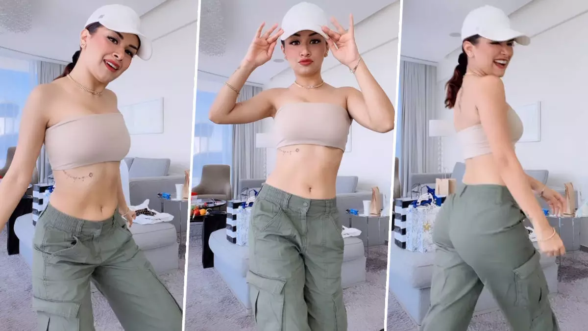 Avneet Kaur Sexy Video: Avneet Kaur ने स्पोर्ट्स ब्रा पहन किया सेक्सी डांस, एक्ट्रेस की हॉटनेद देख यूजर्स हार बैठे दिल Avneet Kaur Sexy Video: Avneet Kaur ने स्पोर्ट्स ब्रा पहन किया सेक्सी डांस, एक्ट्रेस की हॉटनेद देख यूजर्स हार बैठे दिल