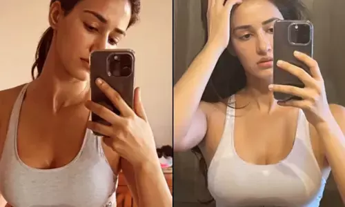 Disha Patani Sexy Photos: दिशा पटानी ने स्पोर्ट्स ब्रा पहनकर पोस्ट की बोल्ड फोटोज, हॉटनेस पर फिदा हुए फैंस Disha Patani Sexy Photos: दिशा पटानी ने स्पोर्ट्स ब्रा पहनकर पोस्ट की बोल्ड फोटोज, हॉटनेस पर फिदा हुए फैंस