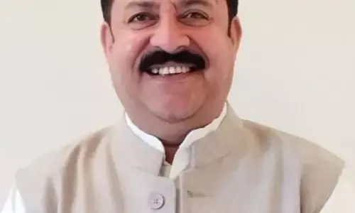 हर बच्चे को मिले हीरा बेन मोदी जैसी मां : पंडित रवि शर्मा