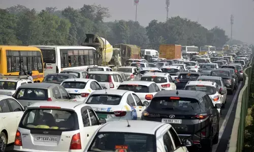 Ashram Flyover: नए साल से 45 दिन बंद रहेगा आश्रम फ्लाईओवर, नोएडा व फरीदाबाद से आने-जाने वालों को होगी परेशानी Ashram Flyover: नए साल से 45 दिन बंद रहेगा आश्रम फ्लाईओवर, नोएडा व फरीदाबाद से आने-जाने वालों को होगी परेशानी