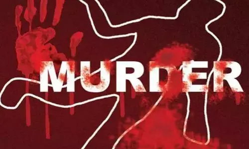 नए साल की पार्टी में बवाल, युवक की पीट पीटकर हत्या नए साल की पार्टी में बवाल, युवक की पीट पीटकर हत्या