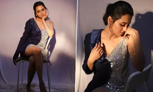 Tejasswi Prakash Sexy Video: Tejasswi Prakash ने गोल्डन बॉडीकॉन आउटफिट में ढाया कहर, एक्ट्रेस की हॉटनेस देख आप रह जाएंगे दंग Tejasswi Prakash Sexy Video: Tejasswi Prakash ने गोल्डन बॉडीकॉन आउटफिट में ढाया कहर, एक्ट्रेस की हॉटनेस देख आप रह जाएंगे दंग