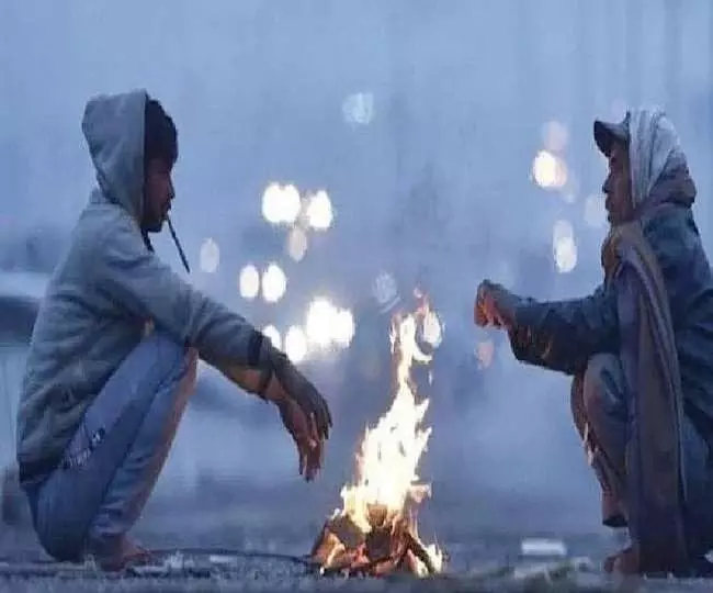 Mausam ki Jankari: ठंडी हवा और घने कोहरे की चपेट में आया उत्तर भारत, IMD ने किया अलर्ट, जानें आज के मौसम का हाल