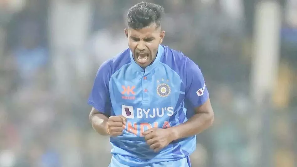Noida के Shivam Mavi ने पहले मैच में दिखाया तेवर, जानिए उनकी पूरी कहानी Noida के Shivam Mavi ने पहले मैच में दिखाया तेवर, जानिए उनकी पूरी कहानी