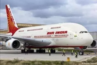 Air India: एयर इंडिया की फ्लाइट में नशे में चूर शख्स ने महिला पर किया पेशाब