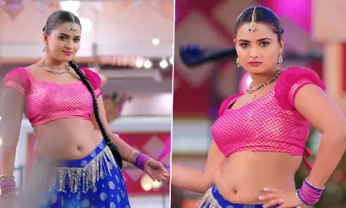 Neelam Giri Sexy Video: Neelam Giri का भोजपुरी सॉन्ग झरेलवा इंटरनेट पर मचा रहा धमाका, सेक्सी स्टाइल में लगा रही हैं ठुमके Neelam Giri Sexy Video: Neelam Giri का भोजपुरी सॉन्ग झरेलवा इंटरनेट पर मचा रहा धमाका, सेक्सी स्टाइल में लगा रही हैं ठुमके