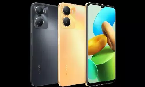 Vivo Y53T: वीवो का किफायती 5G फोन लॉन्च, 6GB RAM और 5000mAh बैटरी से लैस Vivo Y53T: वीवो का किफायती 5G फोन लॉन्च, 6GB RAM और 5000mAh बैटरी से लैस