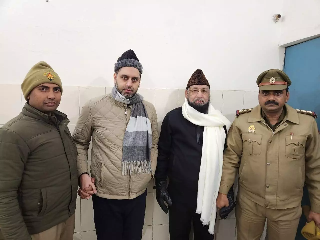BSP नेता और पूर्व मंत्री याकूब कुरैशी और बेटे को पुलिस ने किया गिरफ्तार, 50 हजार का था इनाम BSP नेता और पूर्व मंत्री याकूब कुरैशी और बेटे को पुलिस ने किया गिरफ्तार, 50 हजार का था इनाम