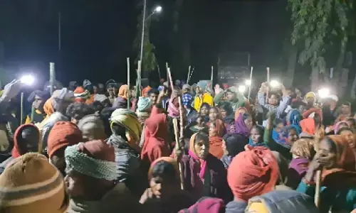 Rohtas News: आदिवासी महिला की मौत के बाद भड़के लोग, वन विभाग के कर्मियों के साथ की मारपीट