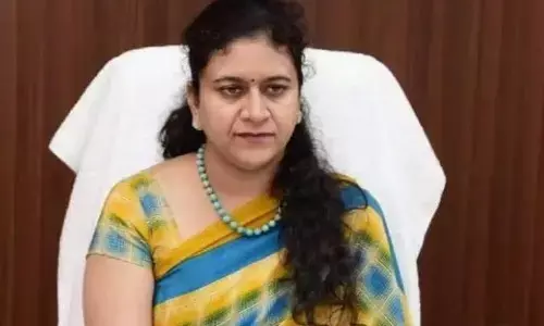 ग्रेटर नोएडा की सीईओ रितु महेश्वरी को एक महीने की सजा, गिरफ्तारी का वारंट जारी