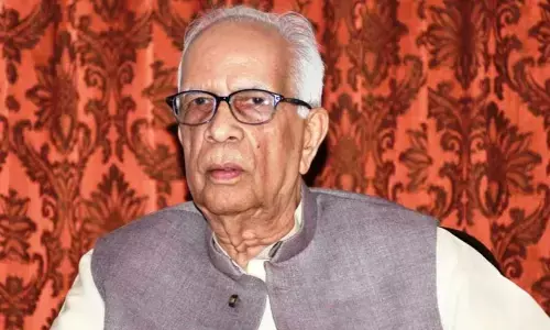 पश्चिम बंगाल के पूर्व राज्यपाल और यूपी विधानसभा के पूर्व स्पीकर केसरीनाथ त्रिपाठी का निधन, प्रयागराज में ली अंतिम सांस पश्चिम बंगाल के पूर्व राज्यपाल और यूपी विधानसभा के पूर्व स्पीकर केसरीनाथ त्रिपाठी का निधन, प्रयागराज में ली अंतिम सांस