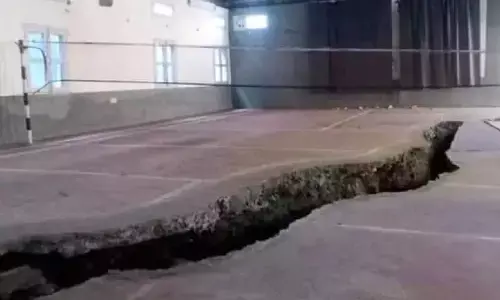 मैं जोशीमठ हूँ, मेरे शहरवासियों हौंसला रखिए! पढिए ठेठ पहाड़ी का ये चौकानें वाला लेख मैं जोशीमठ हूँ, मेरे शहरवासियों हौंसला रखिए! पढिए ठेठ पहाड़ी का ये चौकानें वाला लेख