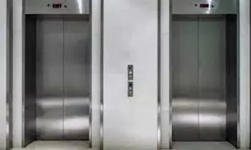 Delhi News: गुटखा फैक्ट्री में दर्दनाक लिफ्ट हादसे में 3 मजदूरों की मौत Delhi News: गुटखा फैक्ट्री में दर्दनाक लिफ्ट हादसे में 3 मजदूरों की मौत
