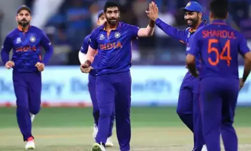 INDvsSL: श्रीलंका के खिलाफ वनडे सीरीज शुरू होने से पहले टीम इंडिया को लगा जहतका झटका, ये खिलाडी हुआ टीम से बाहर! INDvsSL: श्रीलंका के खिलाफ वनडे सीरीज शुरू होने से पहले टीम इंडिया को लगा जहतका झटका, ये खिलाडी हुआ टीम से बाहर!