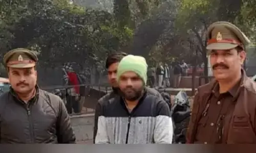 दहेज में लिए 40 लाख, ज्वेलरी और लग्जरी कार; फर्जी IAS बनकर की शादी, अब गाजियाबाद से हुए गिरफ्तार, जानें- पूरा मामला दहेज में लिए 40 लाख, ज्वेलरी और लग्जरी कार; फर्जी IAS बनकर की शादी, अब गाजियाबाद से हुए गिरफ्तार, जानें- पूरा मामला