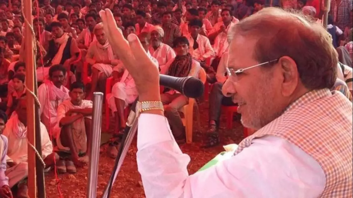 Sharad Yadav Death: ऐसे टूटी थी शरद-नीतीश की जोड़ी, राजीव गांधी के खिलाफ इस सीट से लड़े थे चुनाव Sharad Yadav Death: ऐसे टूटी थी शरद-नीतीश की जोड़ी, राजीव गांधी के खिलाफ इस सीट से लड़े थे चुनाव