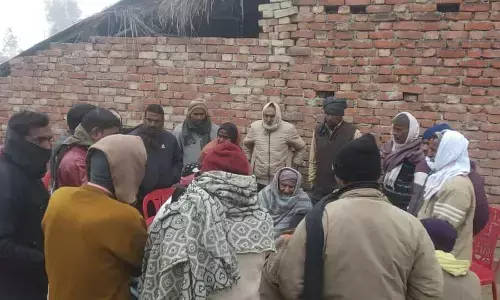 Ayodhya News : किसान एक्सप्रेस ट्रेन से कट कर दो सगे भाइयों की मौत, 35 भेड़ भी कटी Ayodhya News : किसान एक्सप्रेस ट्रेन से कट कर दो सगे भाइयों की मौत, 35 भेड़ भी कटी