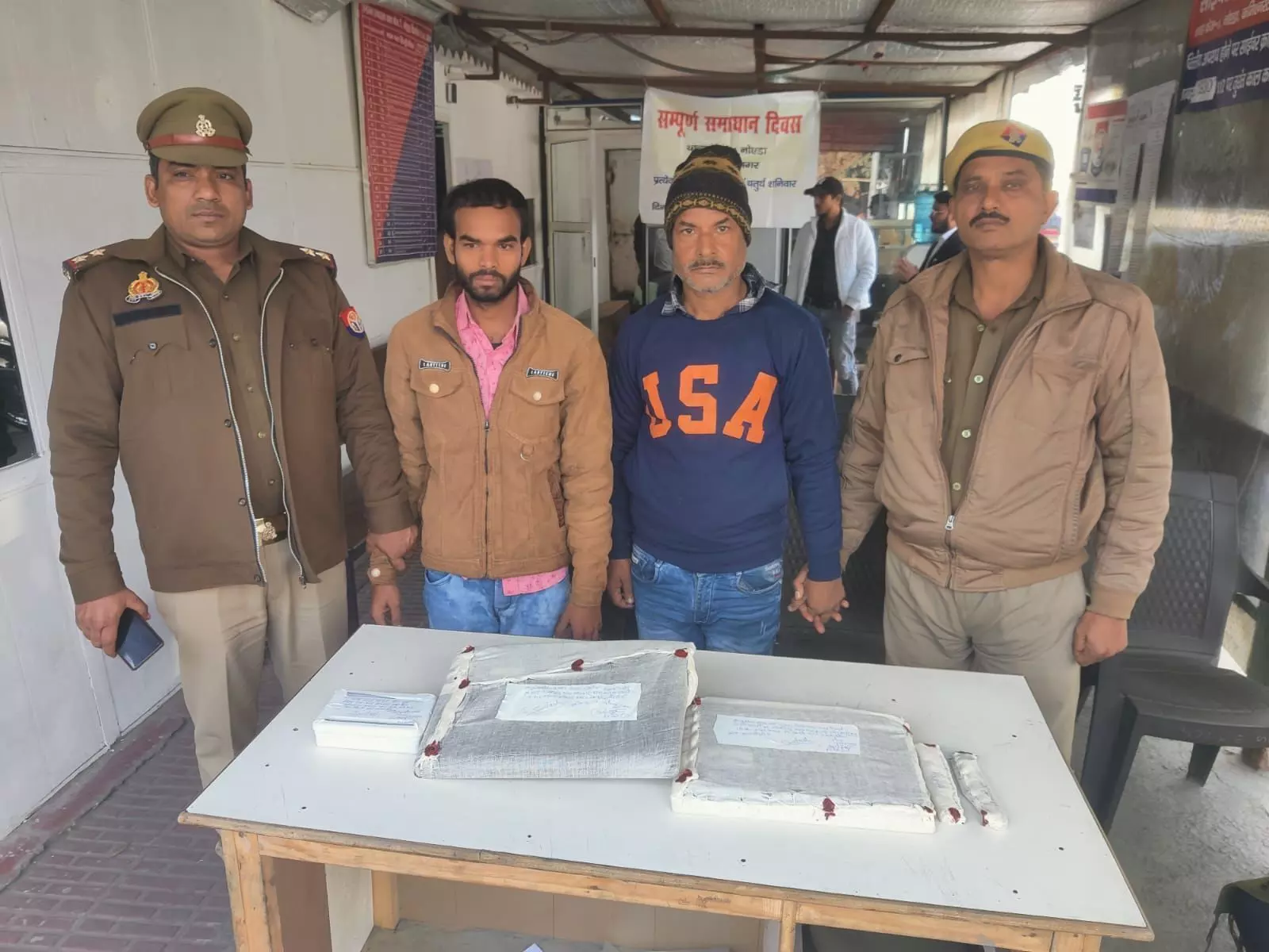 Noida News : लैपटॉप चोरी करने वाले दो अभियुक्त गिरफ्तार
