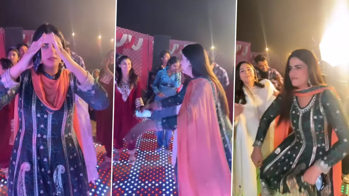 Pranjal Dahiya Sexy Video: हरयाणवी डांसर Pranjal Dahiya ने अपने ठुमकों से महफिल में लगाए चार चांद, देसी डांस Video हुआ Viral Pranjal Dahiya Sexy Video: हरयाणवी डांसर Pranjal Dahiya ने अपने ठुमकों से महफिल में लगाए चार चांद, देसी डांस Video हुआ Viral