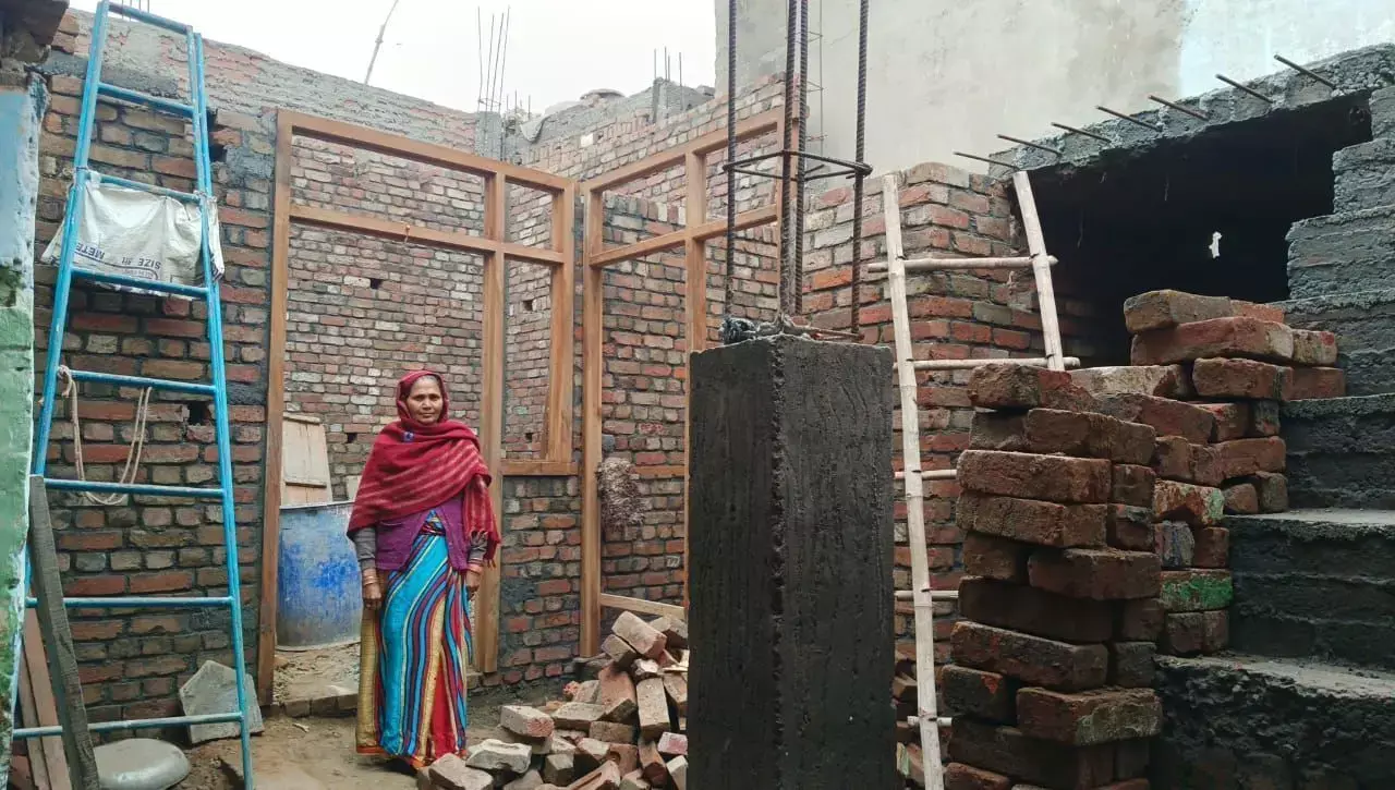 यूपी में प्रधानमंत्री आवास योजना के नाम पर हुआ बड़ा घोटाला यूपी में प्रधानमंत्री आवास योजना के नाम पर हुआ बड़ा घोटाला