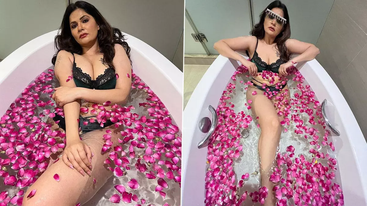 Aabha Paul Sexy Video: एक्ट्रेस Aabha Paul ने बाथट्यूब में लेटकर पोस्ट की ऐसी Photos जिसे देखकर शर्म से हो जाएंगे पानी पानी Aabha Paul Sexy Video: एक्ट्रेस Aabha Paul ने बाथट्यूब में लेटकर पोस्ट की ऐसी Photos जिसे देखकर शर्म से हो जाएंगे पानी पानी