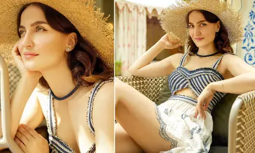 Elli AvrRam Sexy Video: Elli AvrRam ने हॉट ब्रालेट पहन दिए सेक्सी पोज, एक्ट्रेस की हॉटनेस ने यूजर्स का हाल किया बेहाल