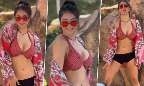 Namrata Malla Sexy Video: भोजपुरी एक्ट्रेस नम्रता मल्ला ने सेक्सी बिकिनी पहनकर किया हॉट डांस, वीडियो हुआ वायरल Namrata Malla Sexy Video: भोजपुरी एक्ट्रेस नम्रता मल्ला ने सेक्सी बिकिनी पहनकर किया हॉट डांस, वीडियो हुआ वायरल